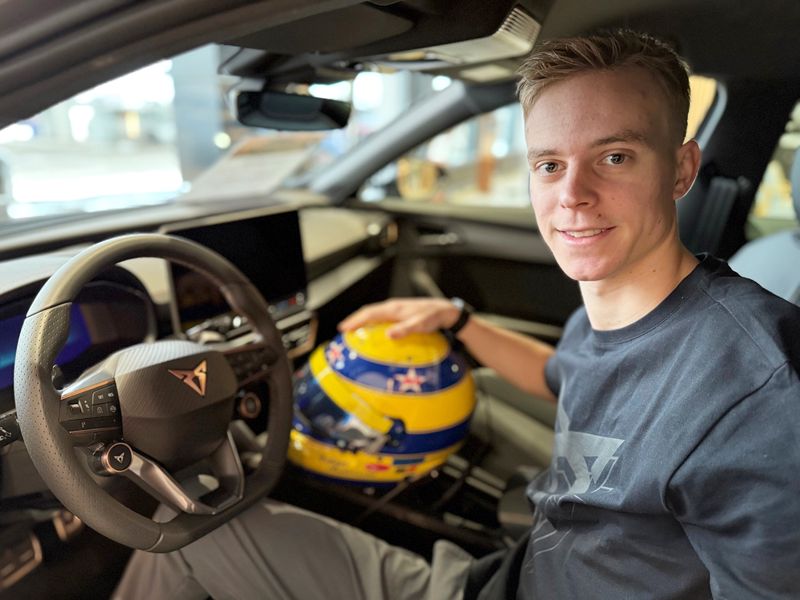 Viktor Andersson tävlar med Cupra i TCR Europe 2026