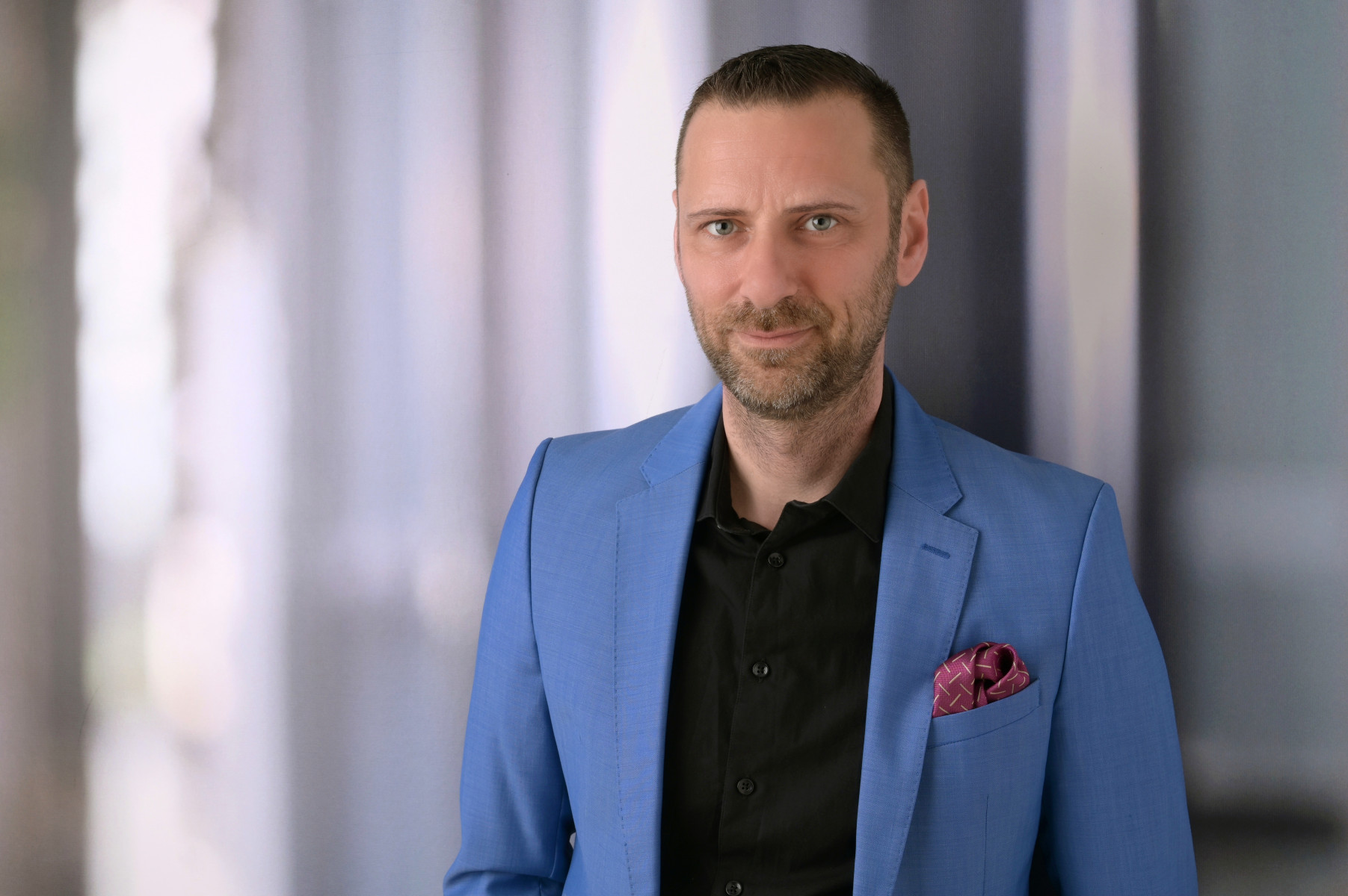 Han tar över som ny vd för Smart Sverige