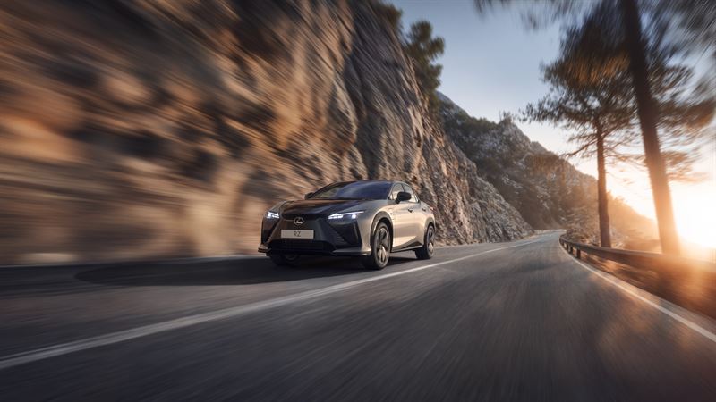 Lexus med steer‑by‑wire på väg till svenska kunder