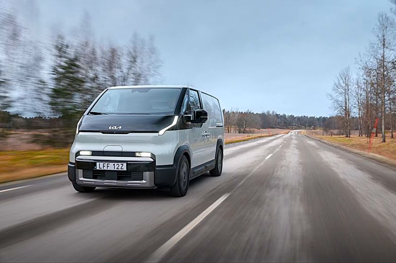 Kia PV5 Cargo toppar registreringarna