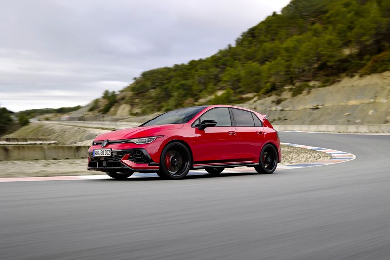 Premiär för Golf GTI Edition 50 på Custom Motor Show