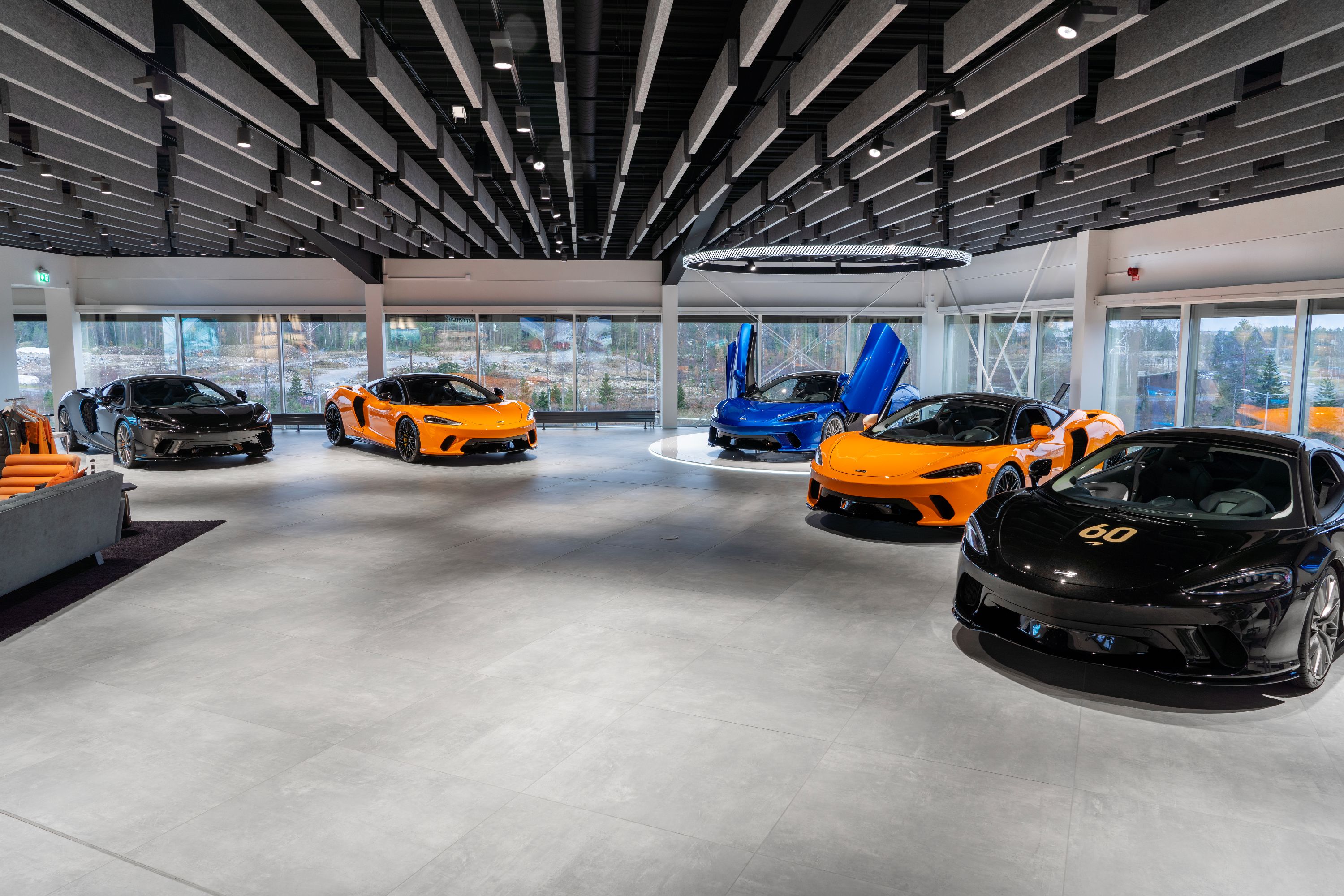 Samlar försäljningen av McLaren i Stockholm