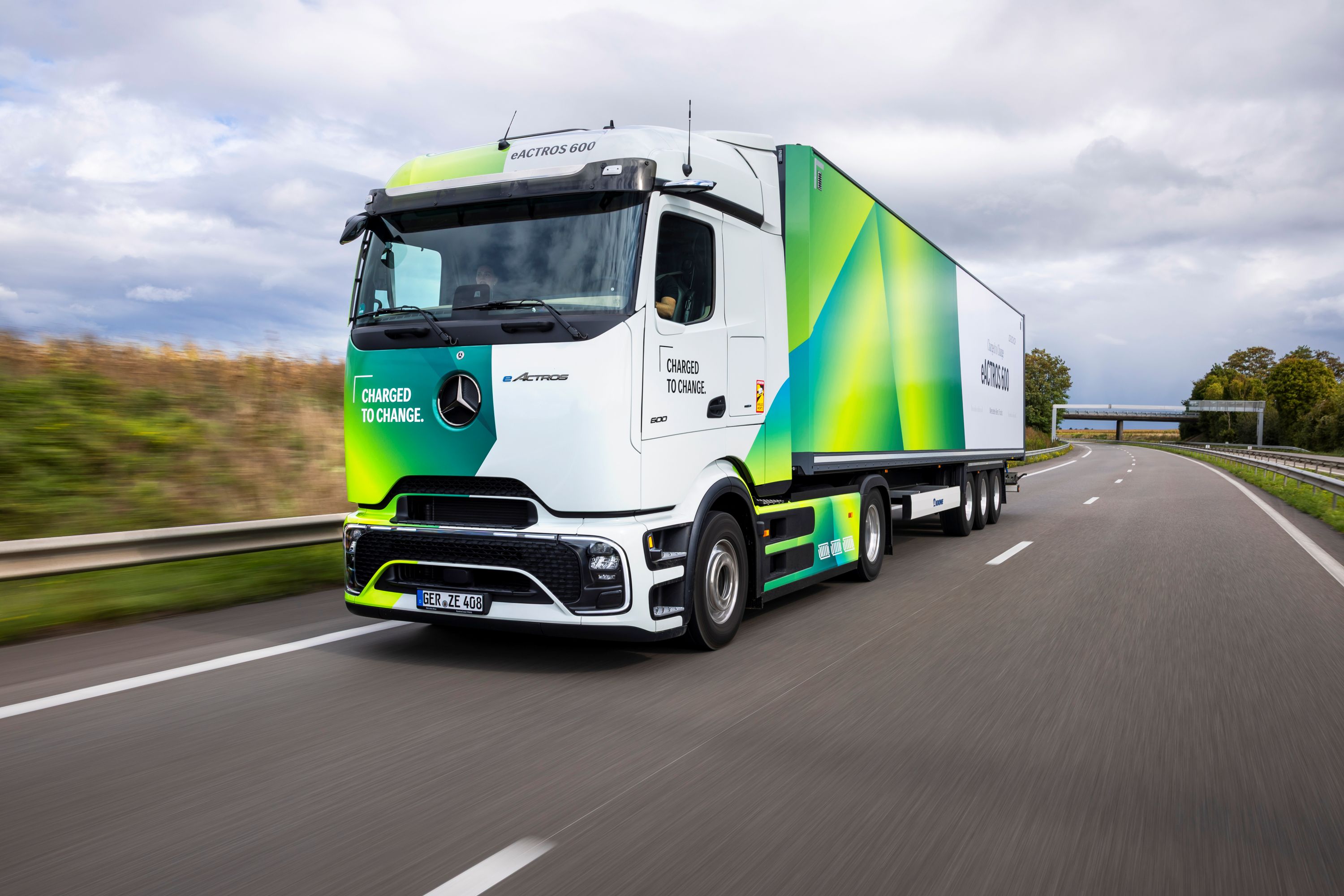 Upp till 64 ton på el med Mercedes-Benz eActros