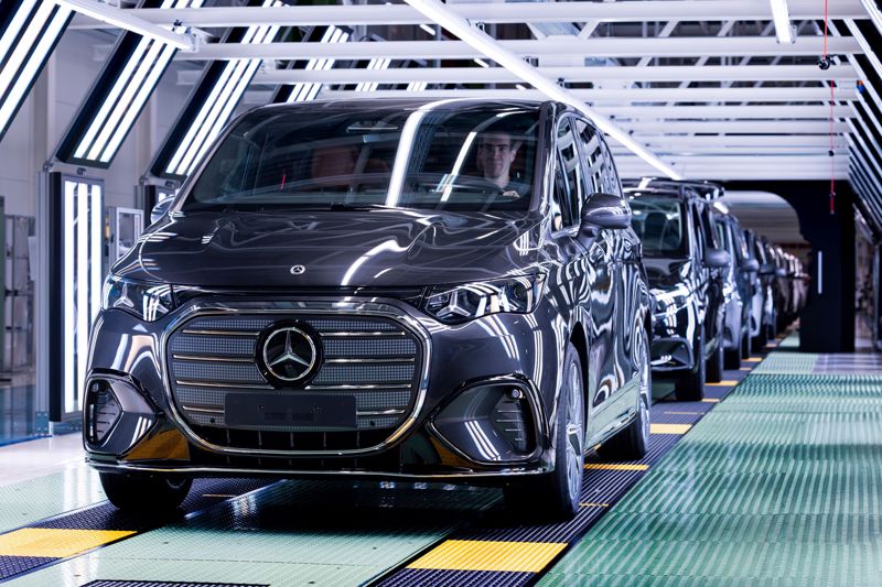 Tillverkningen igång av nya Mercedes-Benz VLE