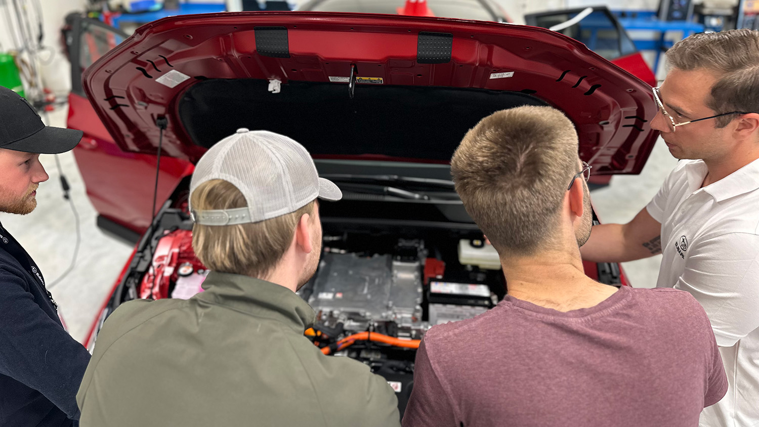 Subaru stärker kompetensen när elbilarna blir fler