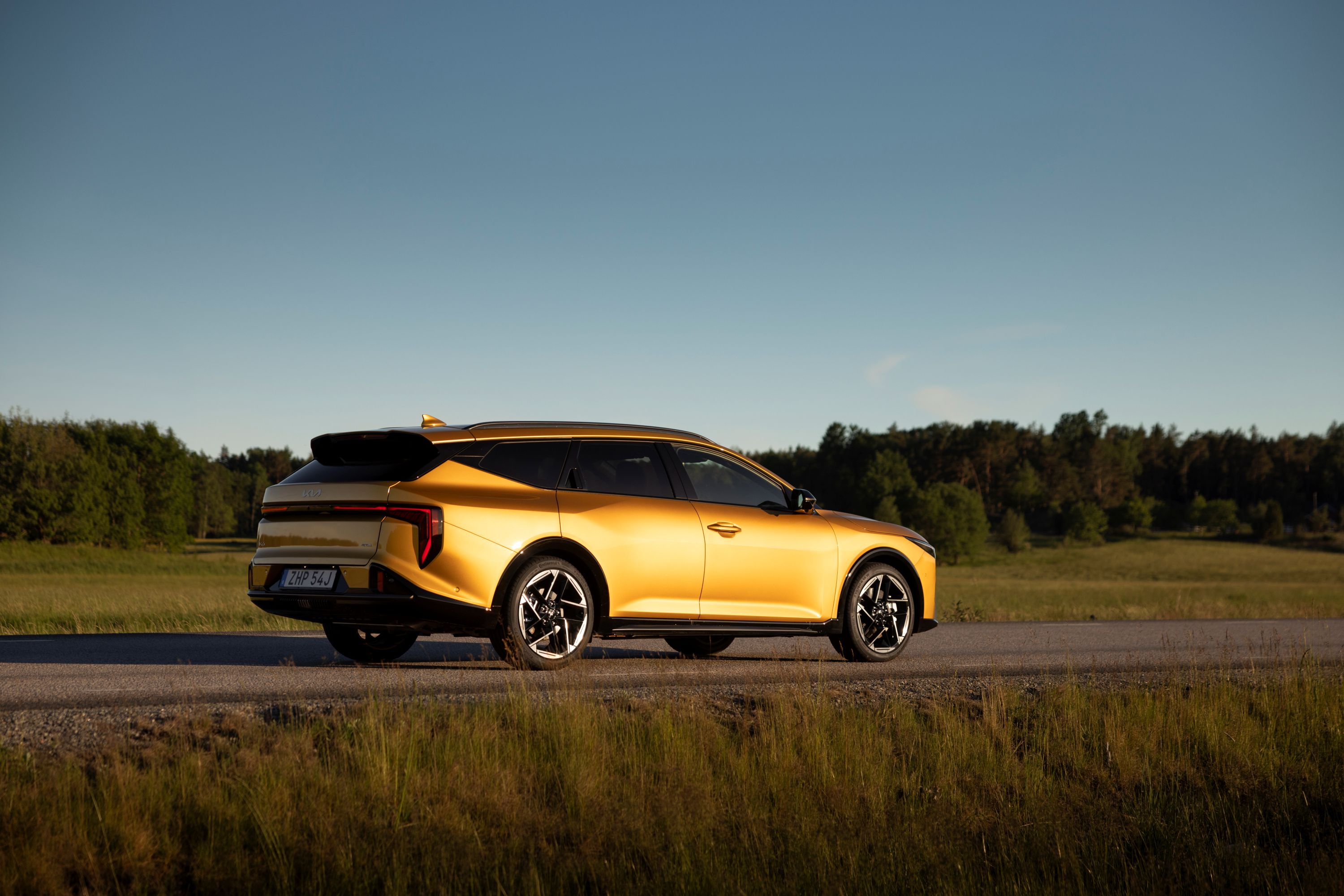 Kombin Kia K4 Sportswagon lanseras i Sverige