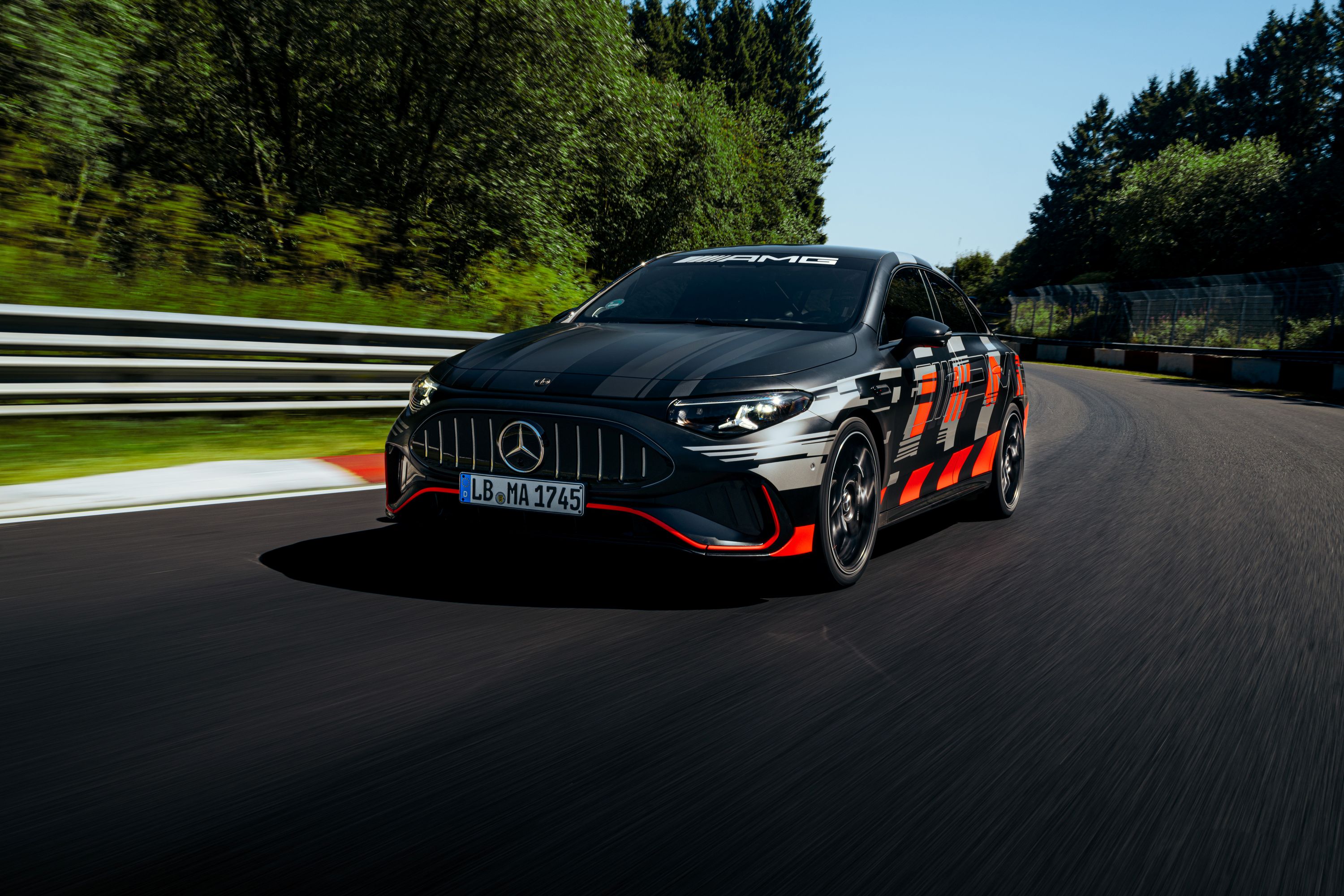 Mercedes-AMG CLA 45 slår rekord på Nürburgring