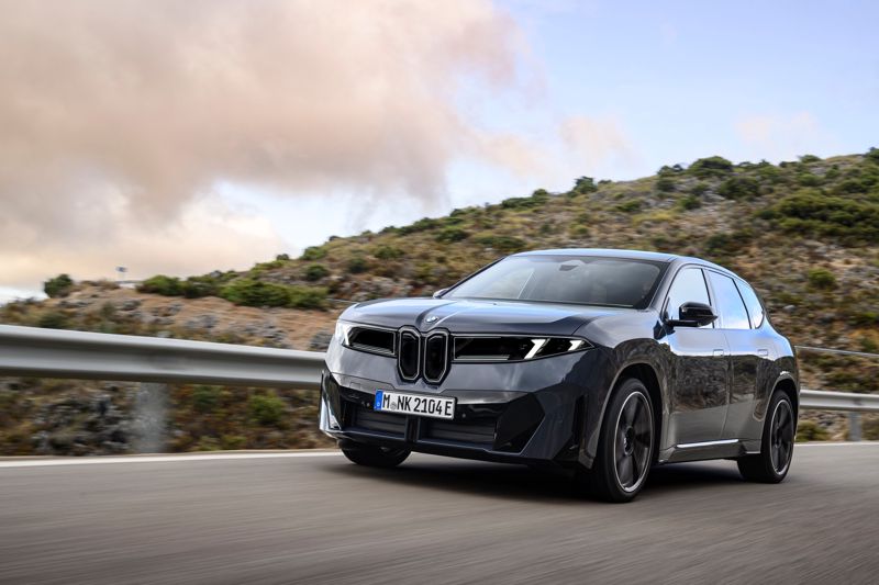 Nu kan du få instegsmodellen BMW iX3 40 med xDrive