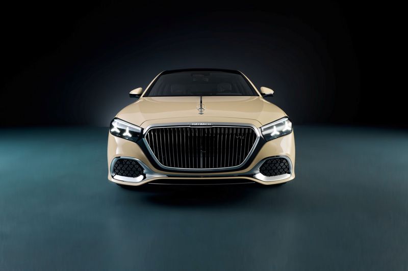 Kopierar basketstjärnans Maybach och säljer den på auktion