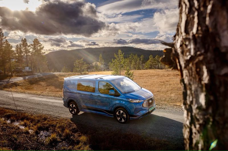 Ford E-Transit Custom får fyrhjulsdrift