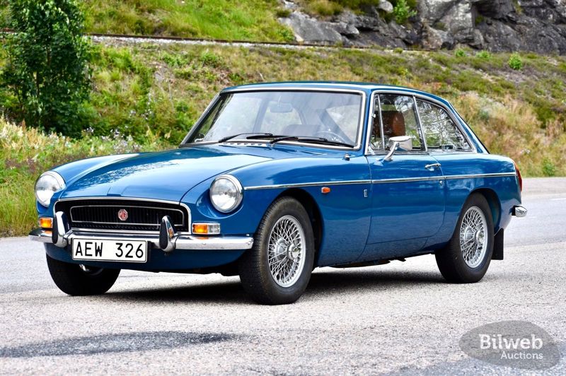 Välrenoverad MGB GT med samma ägare i nästan 50 år nu på auktion