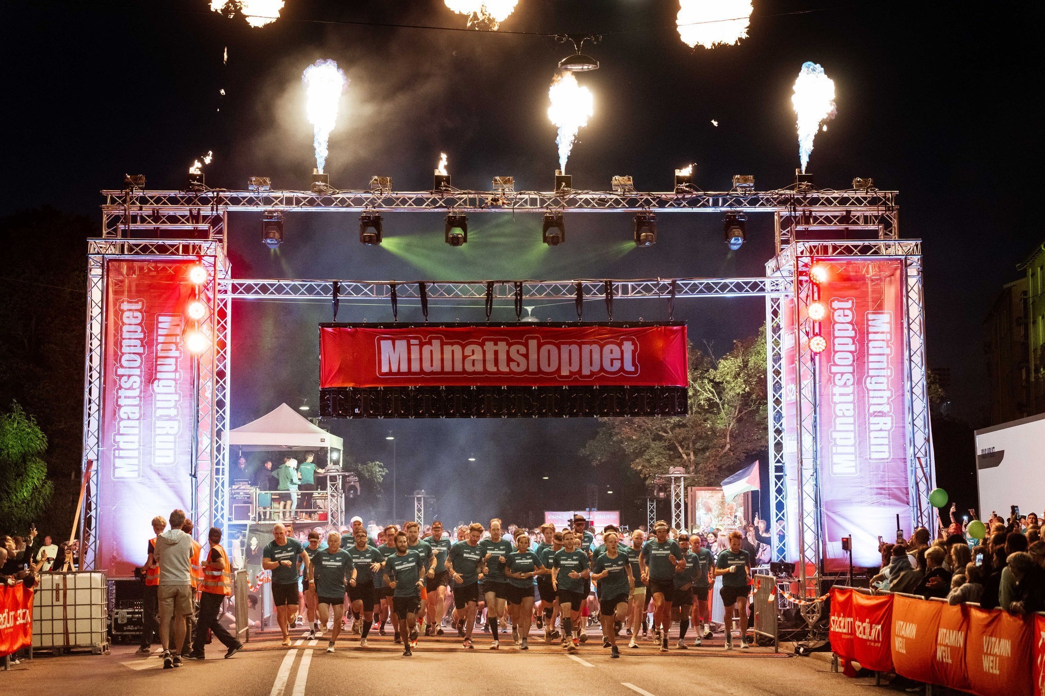 SL varnar för trafikstörningar under Midnattsloppet