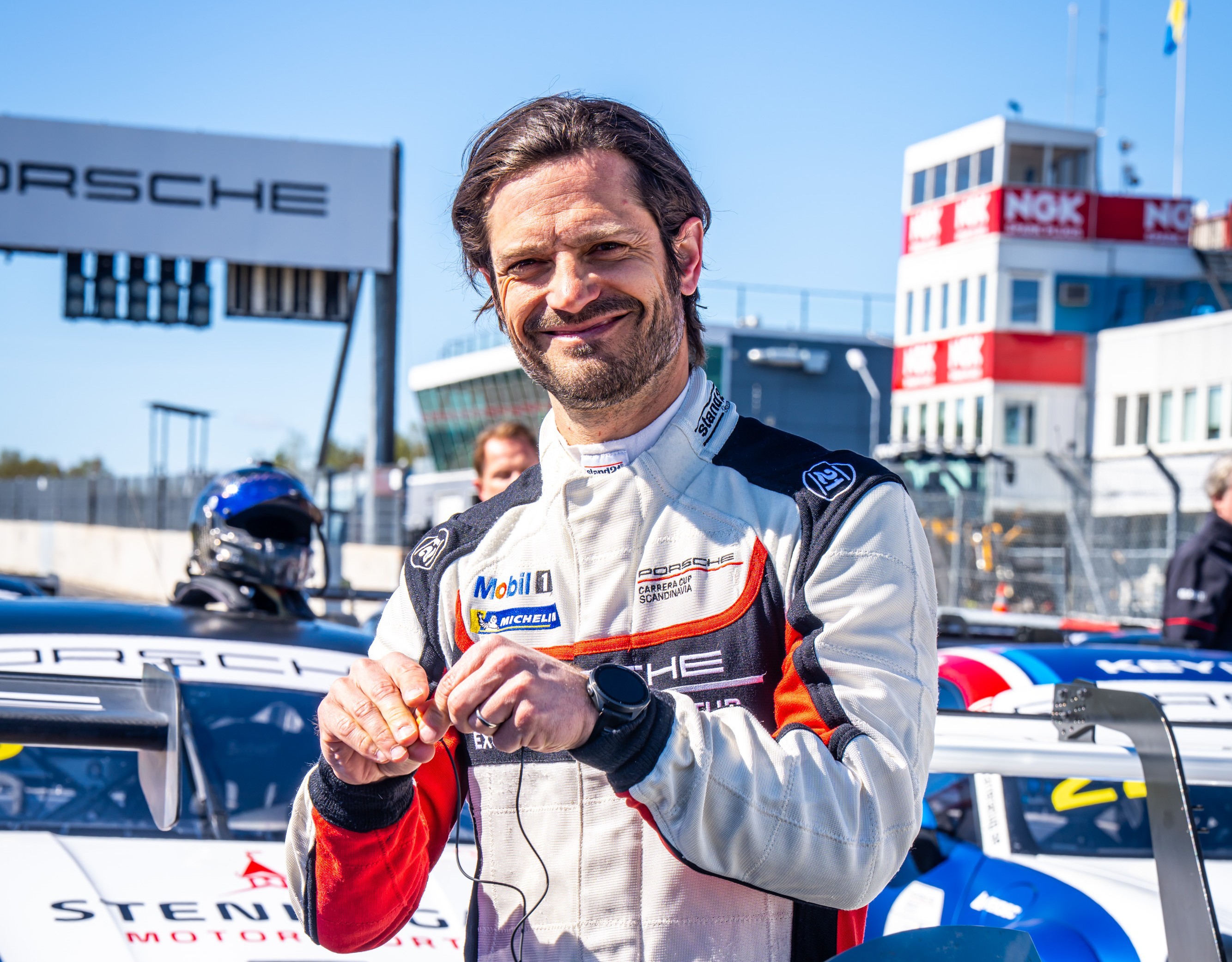 Carl Philip kör sitt 100:e lopp i Porsche Carrera Cup