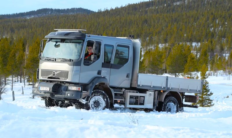 Volvo lanserar uppgraderad fyrhjulsdriven arbetshäst