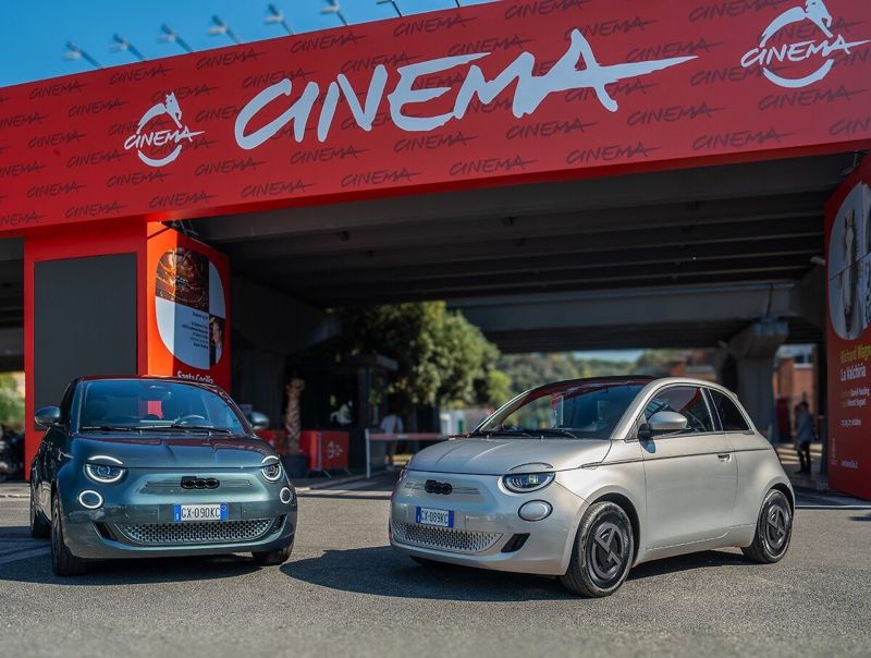 Fiat visar Armani-modell på Roms filmfestival