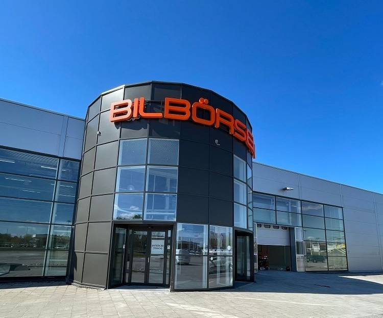 Bilbörsen etablerar Iveco i Linköping