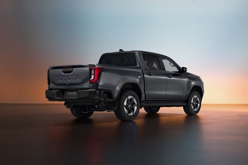 Toyota bekräftar Hilux som bränslecellsmodell