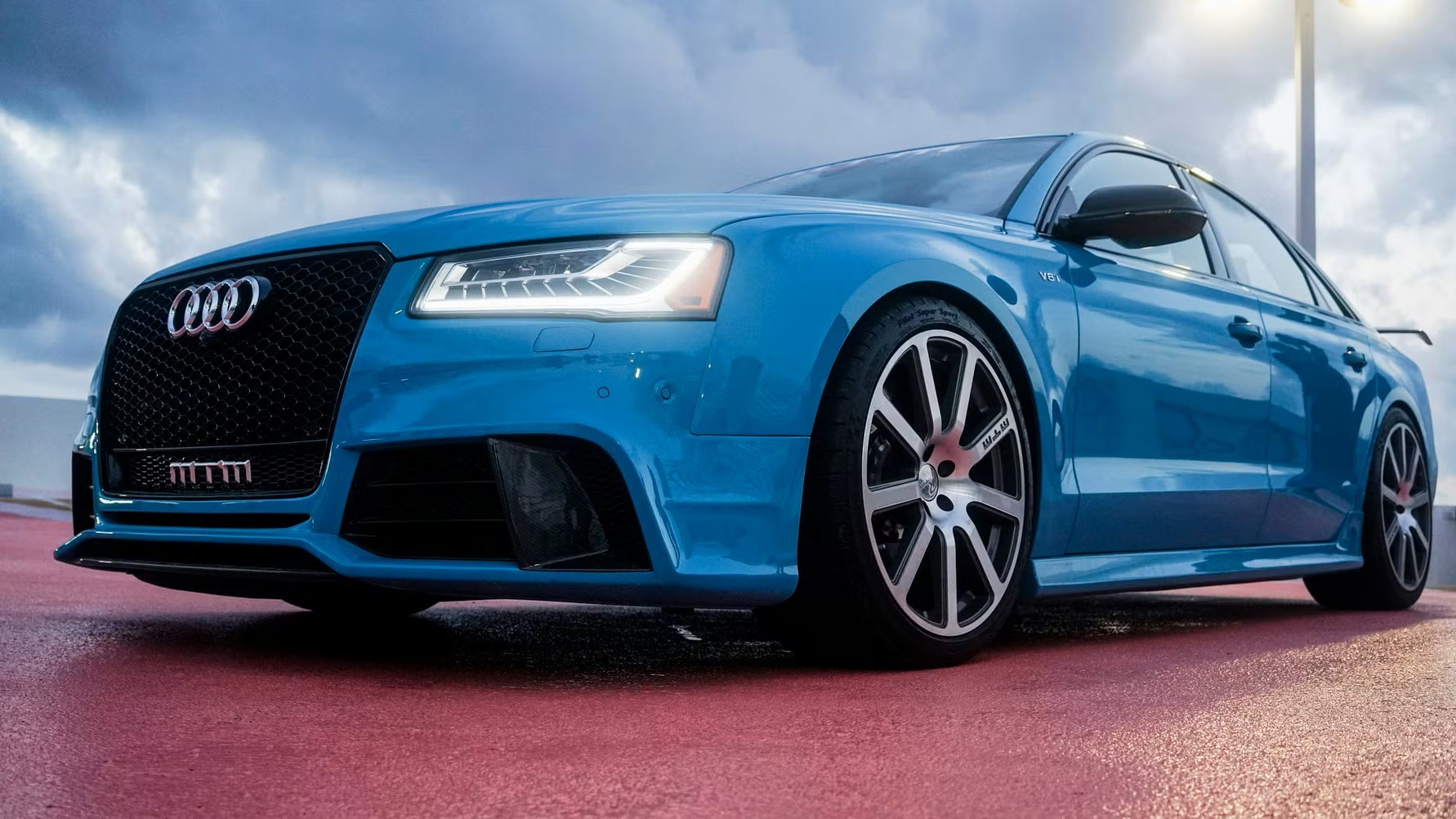 Design och fyrhjulsdrift håller Audi i registreringstoppen
