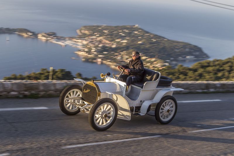 Mercedes-Benz firar bilen 140 år och många andra jubileer