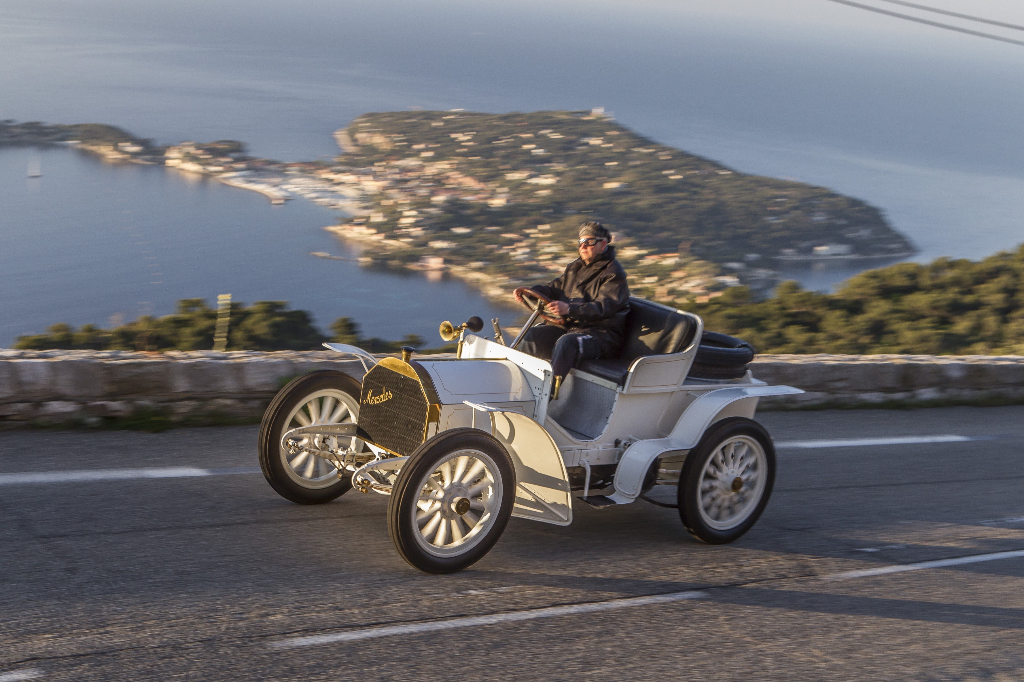 Mercedes-Benz firar bilen 140 år och många andra jubileer