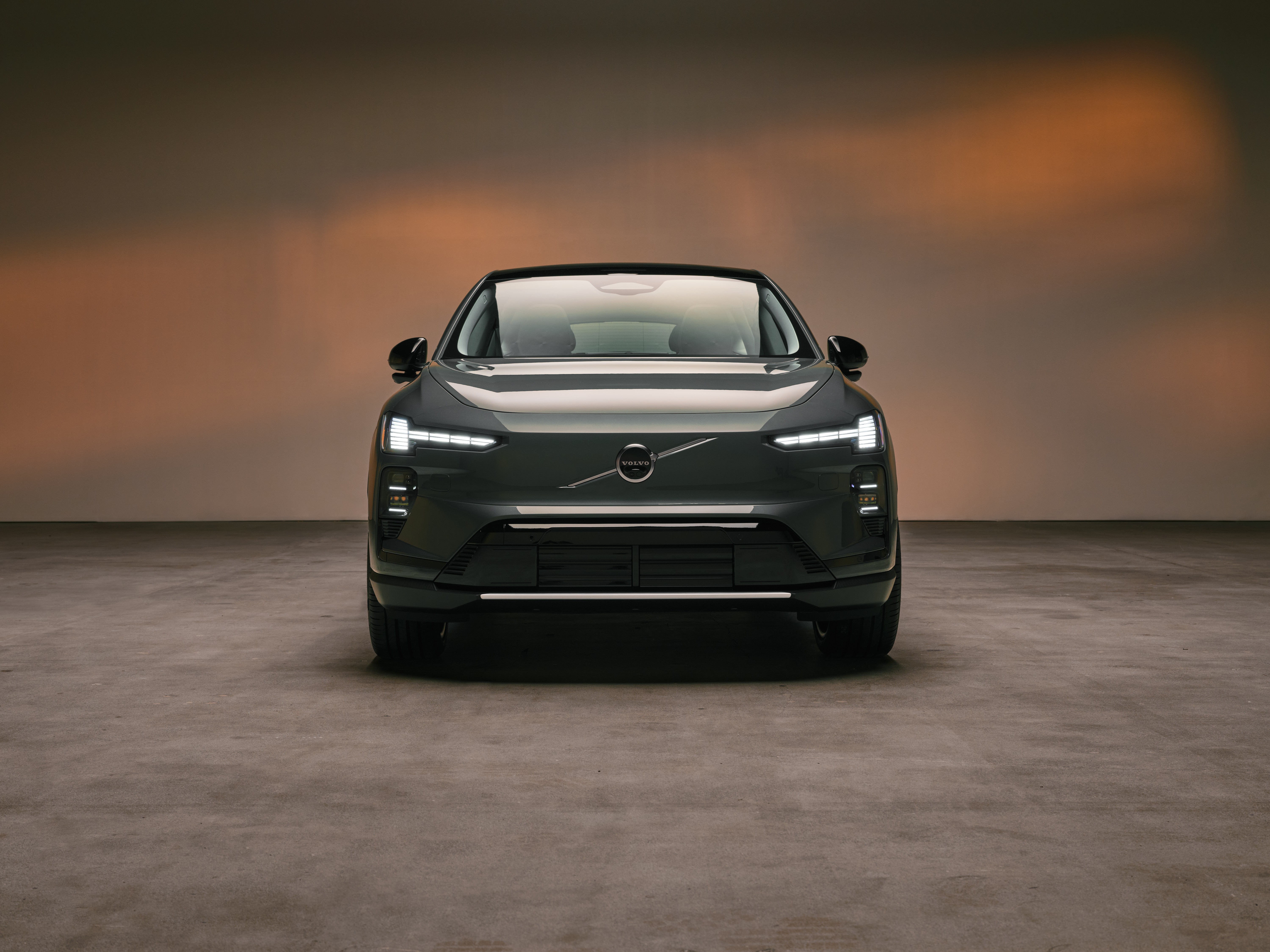 Se bilder på nya helelektriska Volvo EX60