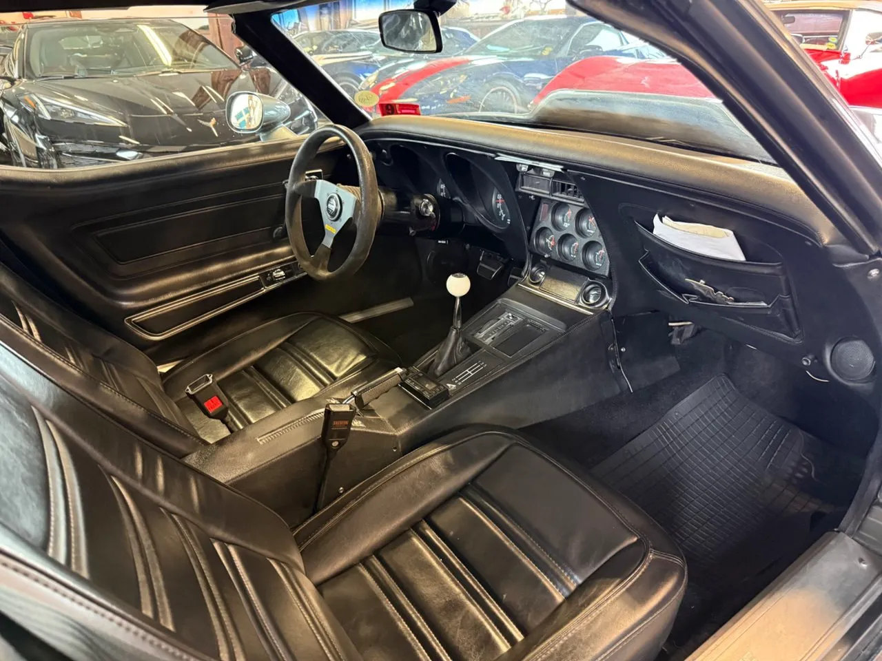 Vehicle image 15