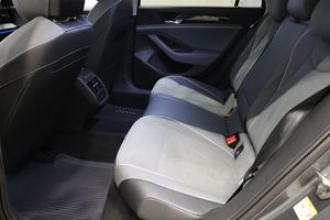 Volkswagen Passat bild 8