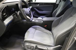Volkswagen Passat bild 7