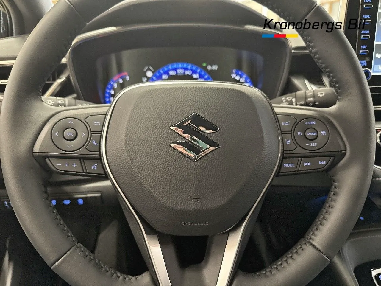 Vehicle image 15