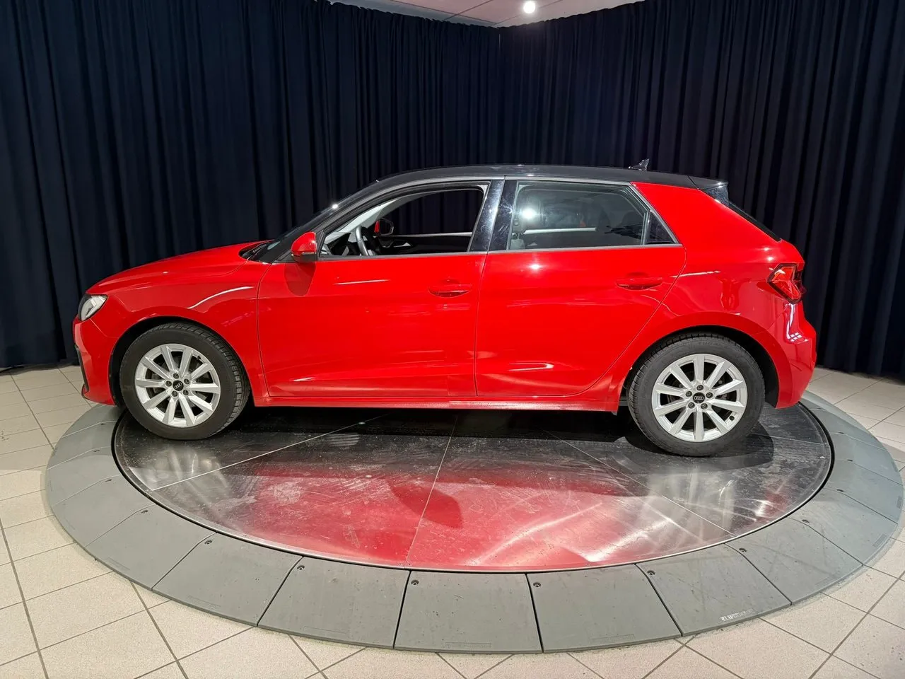 Vehicle image 2