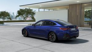 BMW i4 bild 2