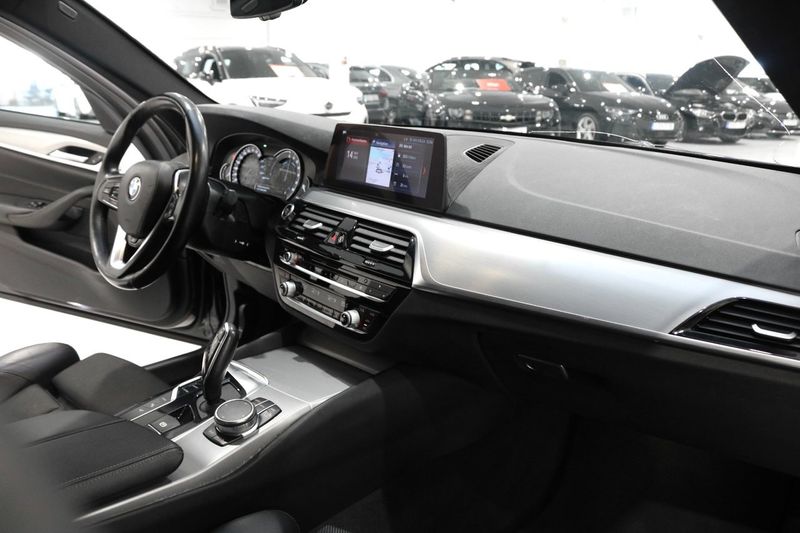 BMW 530 bild 12