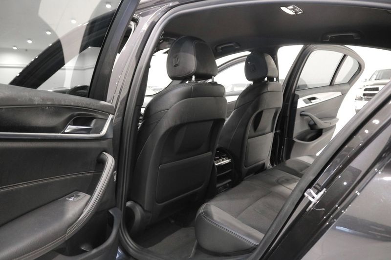 BMW 530 bild 16