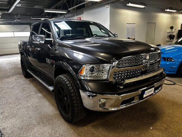 Dodge Ram 1500 Crew Cab 3.0 V6 EcoDiesel 4x4 TorqueFlite Euro 5 - 2015