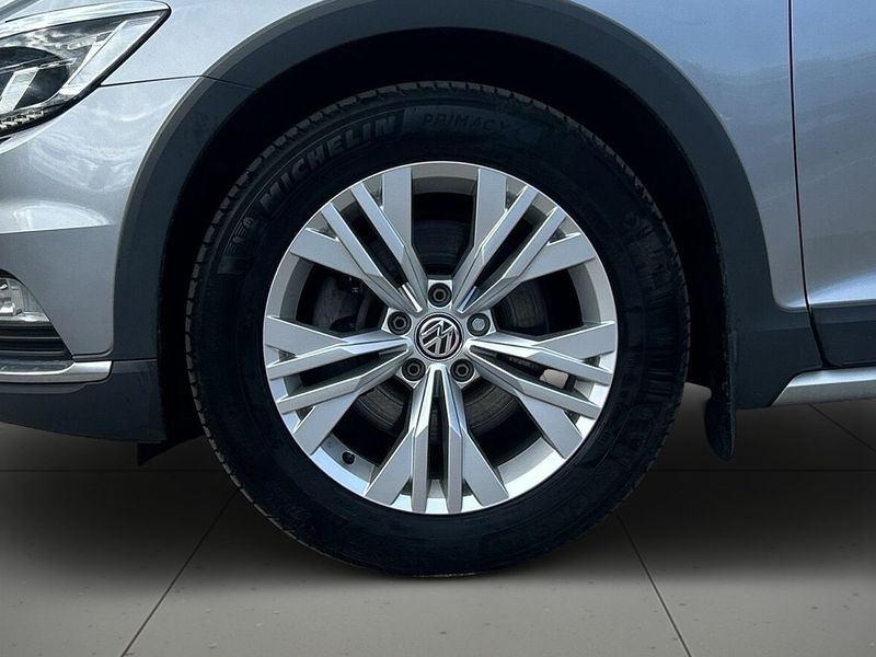 Volkswagen Passat bild 14