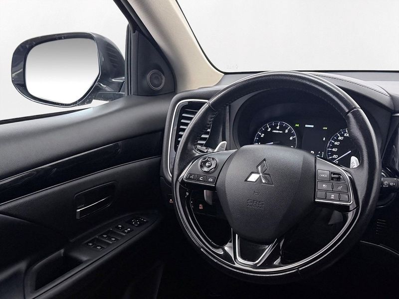 Mitsubishi Outlander bild 17