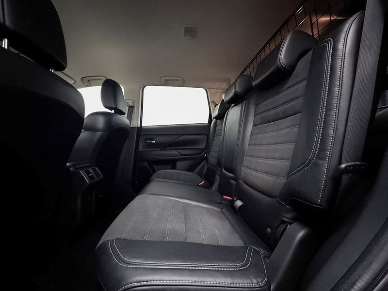Mitsubishi Outlander bild 15