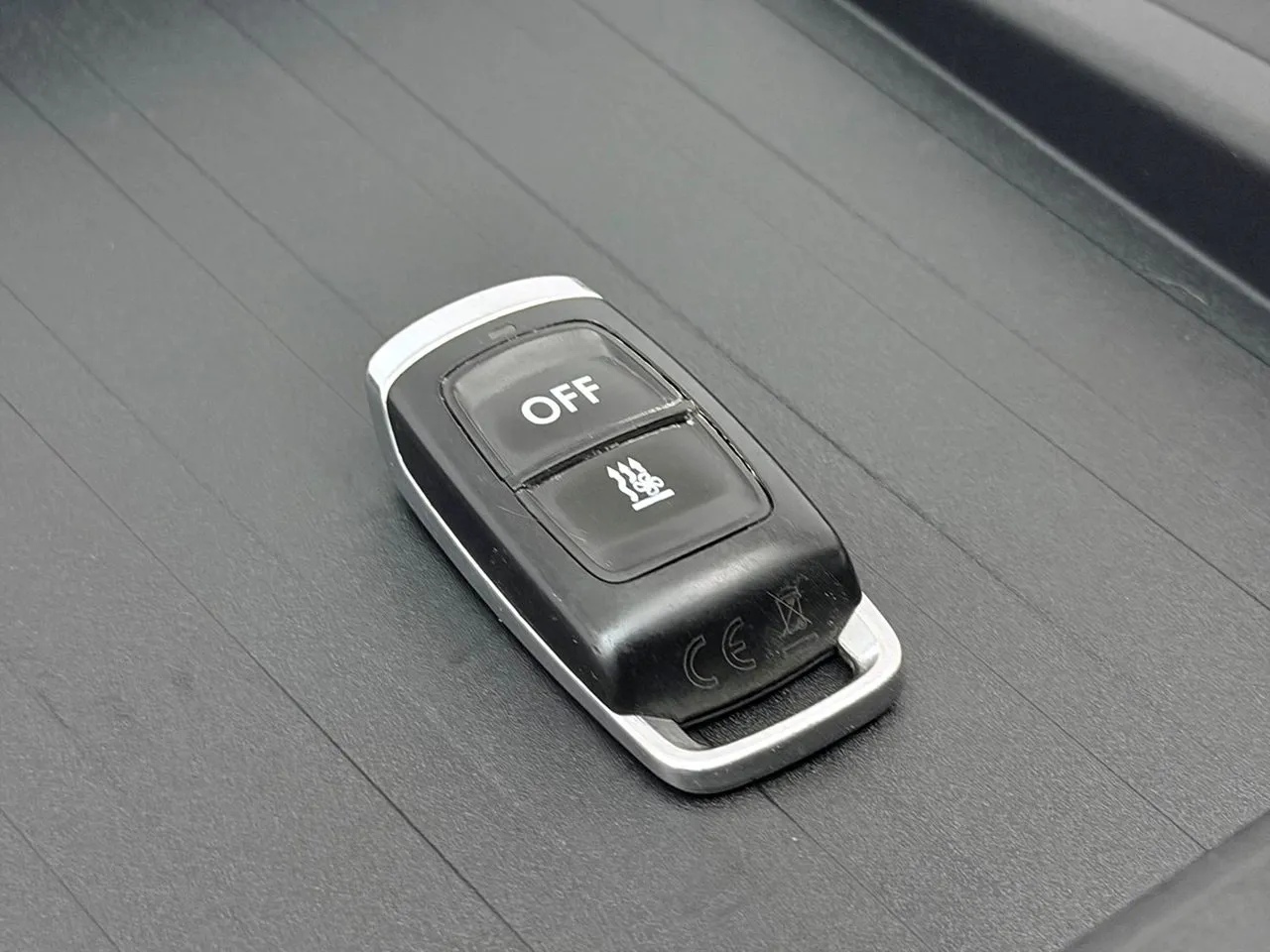 Vehicle image 27