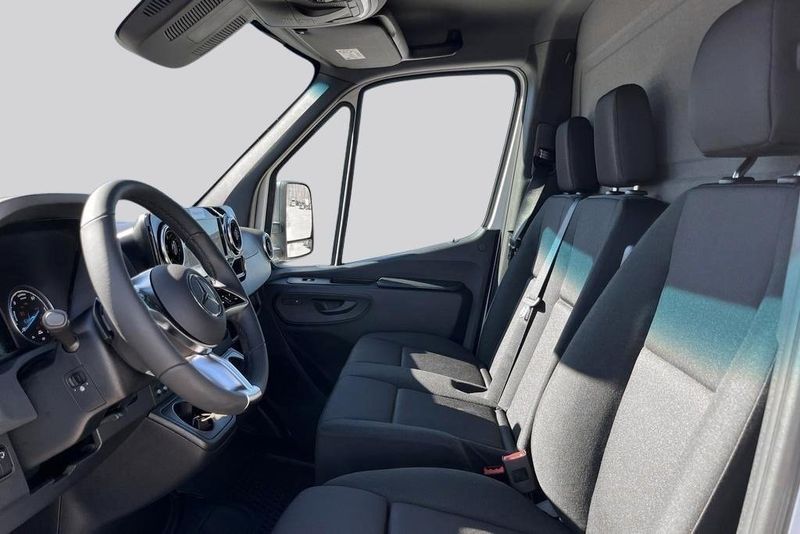 Mercedes e-Sprinter bild 8