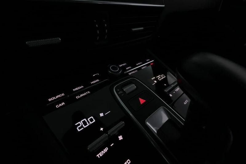Porsche Cayenne bild 26