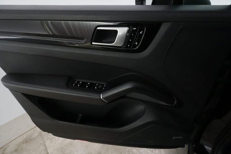 Porsche Cayenne bild 35