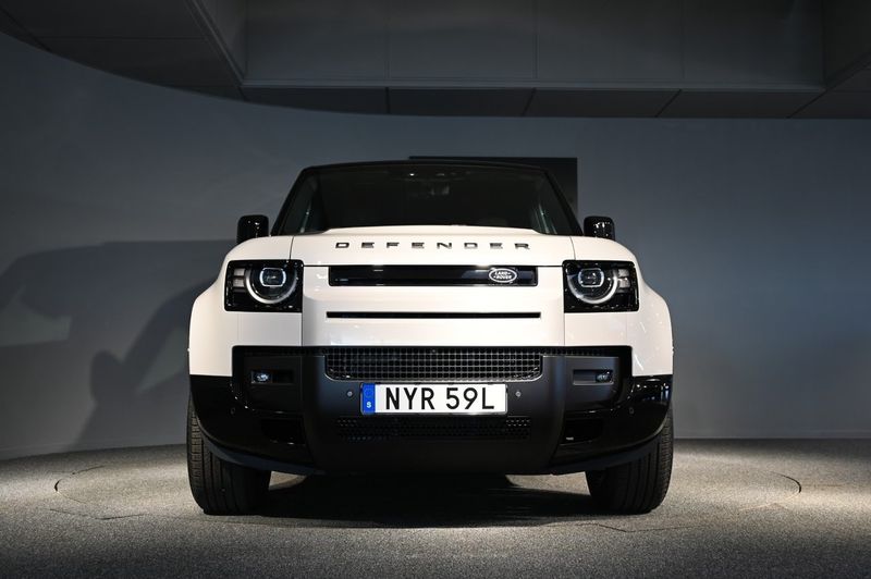 Land Rover Defender bild 9