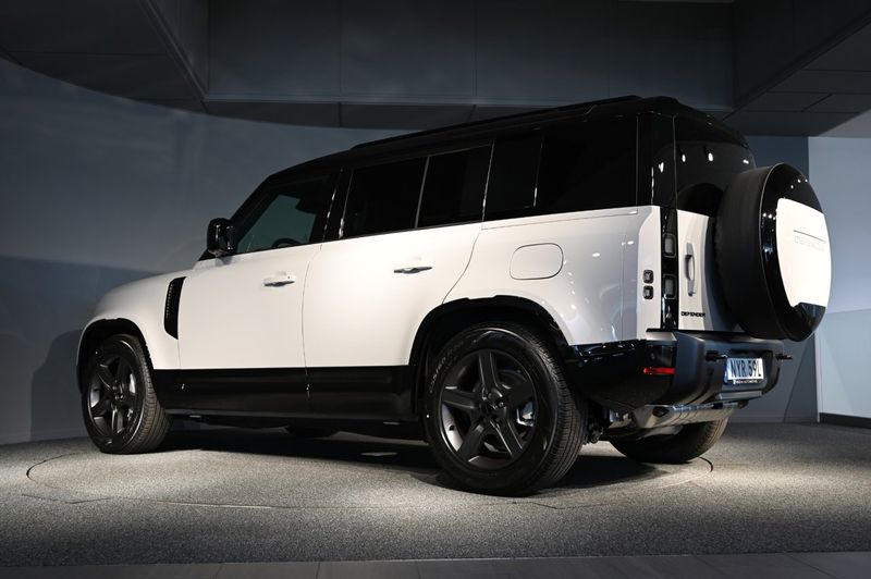 Land Rover Defender bild 4