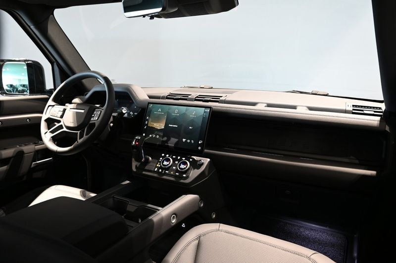 Land Rover Defender bild 12