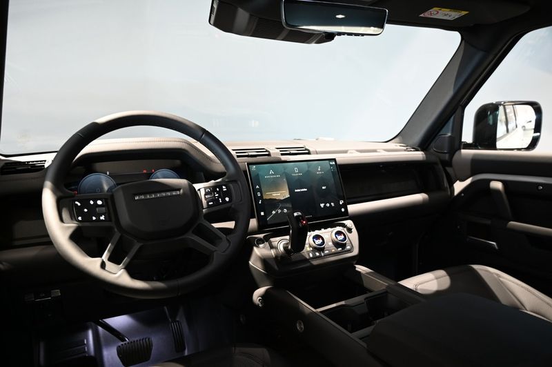Land Rover Defender bild 14