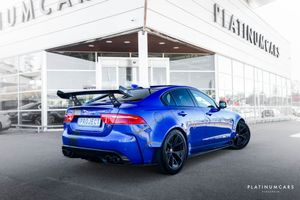 Jaguar XE bild 2