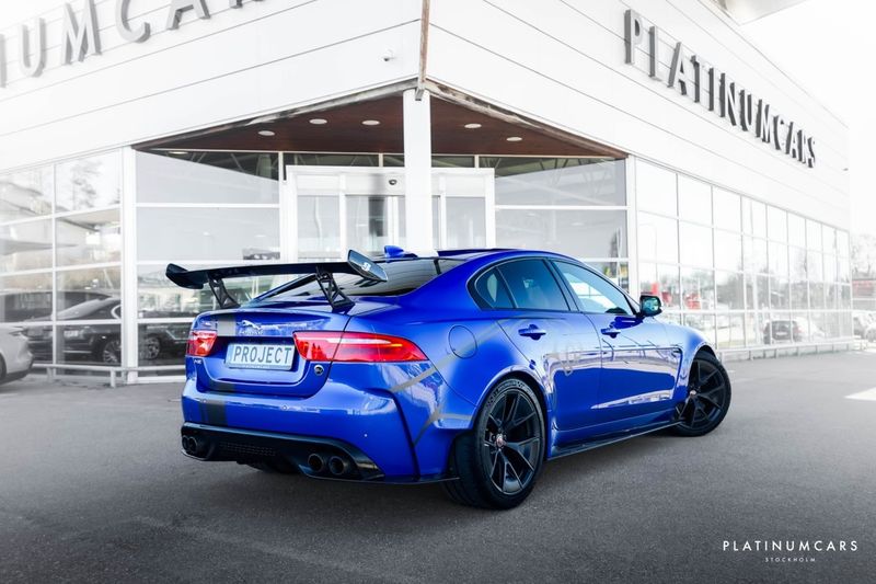 Jaguar XE bild 2