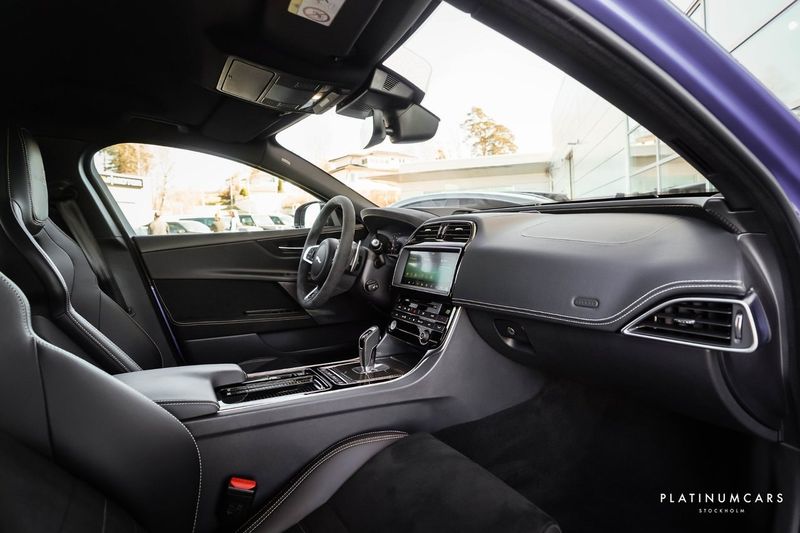 Jaguar XE bild 6