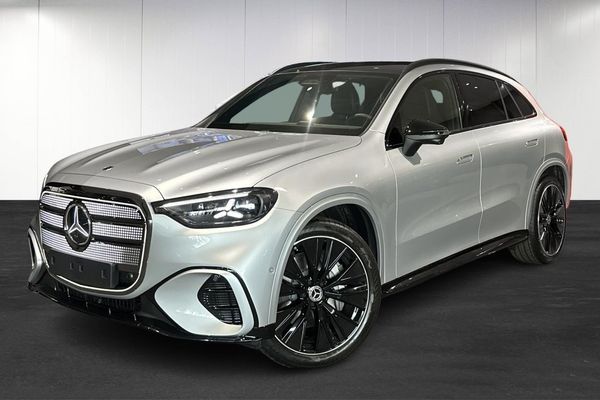 Mercedes GLC400 4MATIC Superscreen, Pano, Minnespaket, Dragkrok - 2026