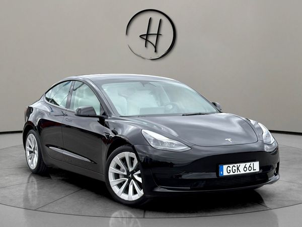 Tesla Model 3 Standard Range Plus helskinn panoramatak *SE-UTR - 2021